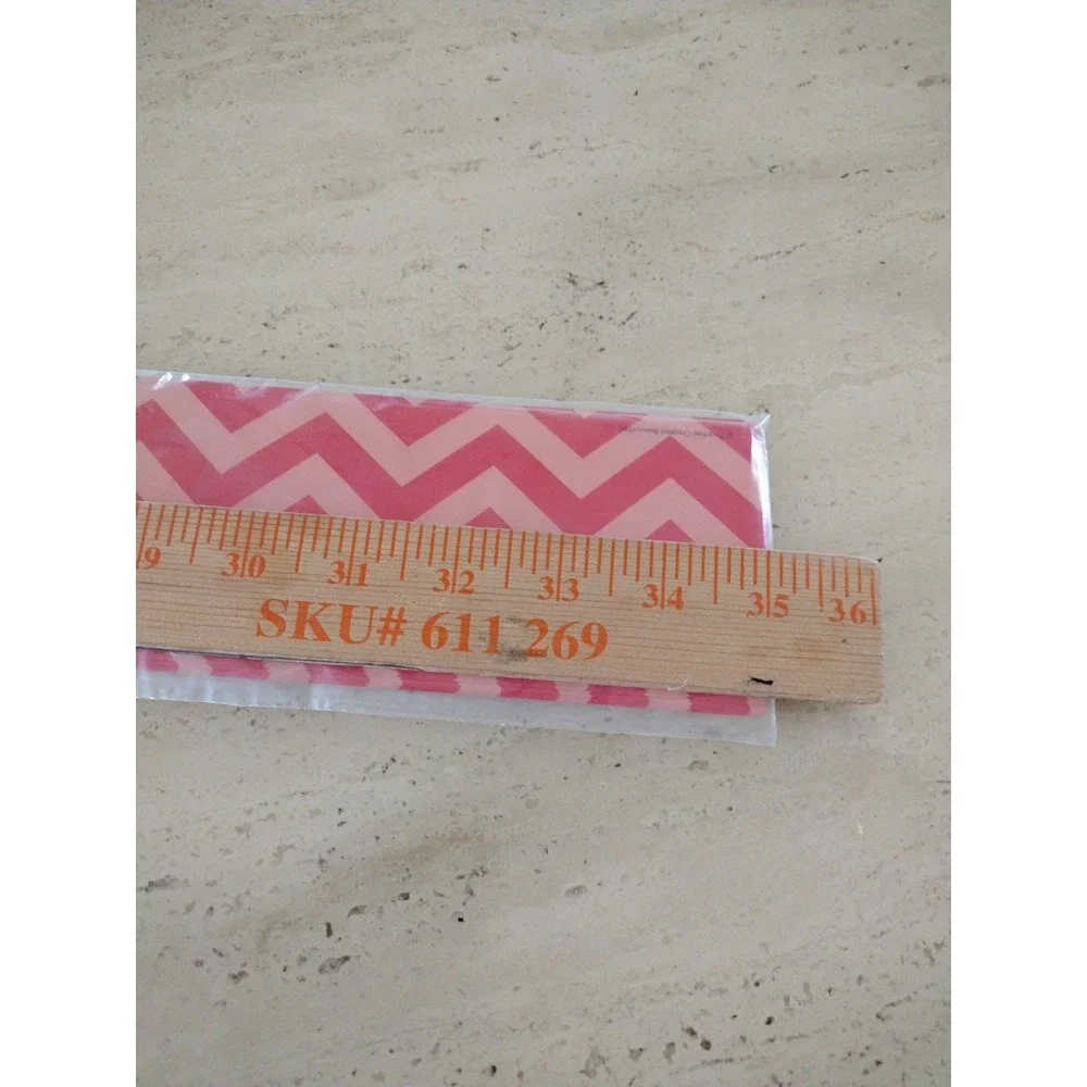 Teacher Created Resources Red And Pink  Chevron Border 35 Feet  Border Trim 5522